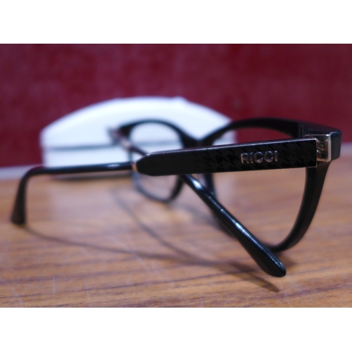 3176 - Nina Ricci Black Plastic Glasses - Missing Lens (303-287) * This lot is subject to VAT