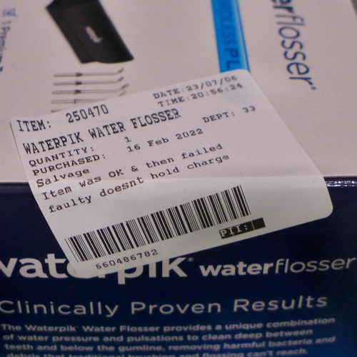 3188 - Waterpik Water Flosser - model no  Wp150/Wp470Uk   (302-426)  * This lot is subject to vat