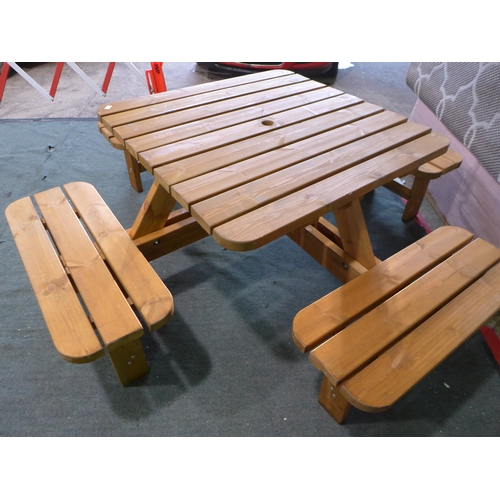 3349 - 8 Seater Picnic Table , Original RRP £469.99 + vat ( 301 - 145/904 )   * This lot is subject to vat