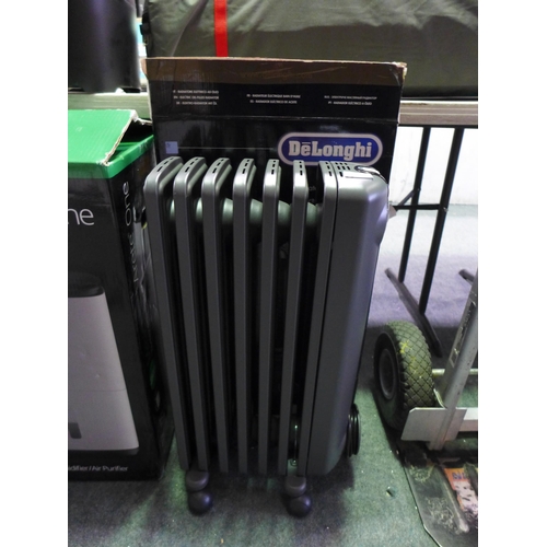 3358 - Delonghi Oil Filled Grey Radiator - model no TRRSO715E.G   (302-19)  * This lot is subject to vat