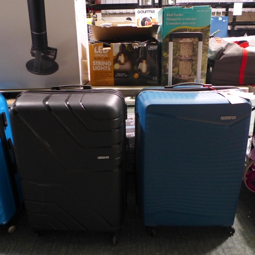 3366 - 2x American Tourister Luggage Cases - Damaged  (302-512,513)  * This lot is subject to vat