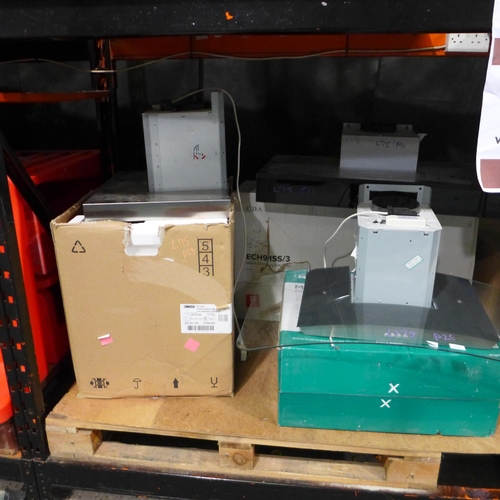 3393 - Large Quantity of Cooker Hoods & Extractors (404-61,152, 27,53,123/901)   * This lot is subject to v... 