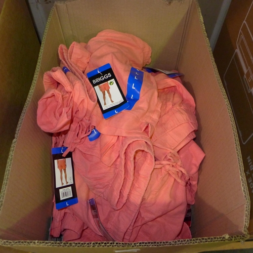 3410 - Quantity of ladies coral shorts - mixed size  * This lot is subject to VAT