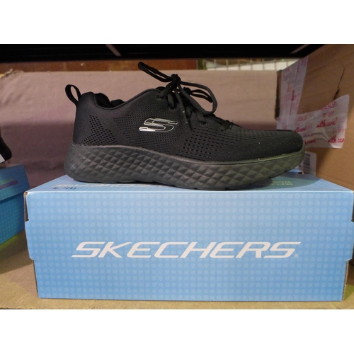 3418 - Men's black Skechers - UK size 9  * This lot is subject to VAT