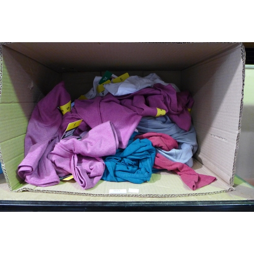 3419 - Quantity of ladies clothing - various sizes, colours, etc  * This lot is subject to VAT