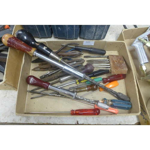 2020 - A quantity of screwdrivers including Yankee, and pliers