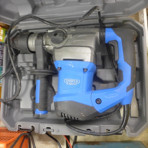 2027 - A Draper Expert  1500w 240v breaker/hammer drill - in case