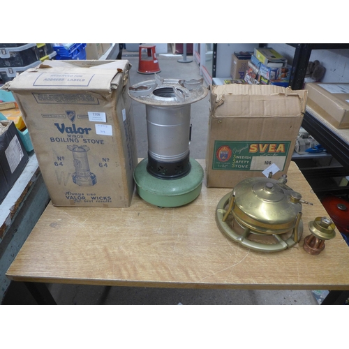 2108 - A Valor Minor boiling stove and a Swedish safety stove