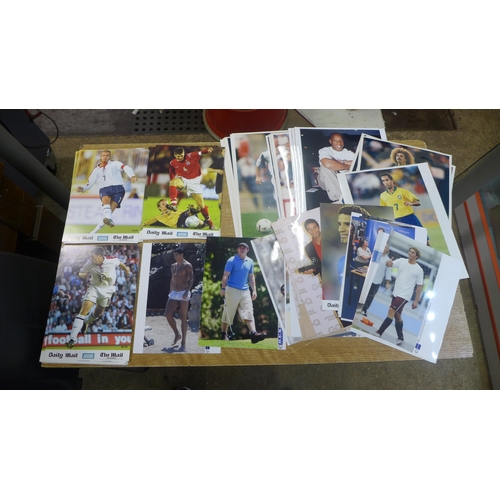 2139 - Approximately 50 official 1990's football photos/publicity shots (Beckham/Ronaldo/Rooney, etc.)