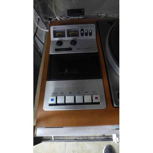 2173 - A Sony stereo music system (model:- HMK-70)