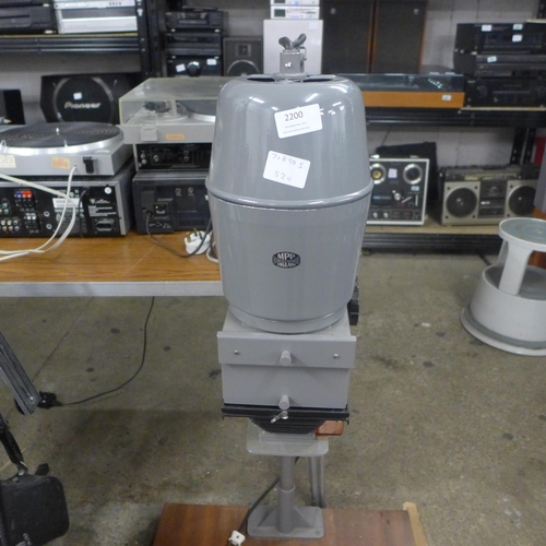 2200 - An MPP England photo enlarger