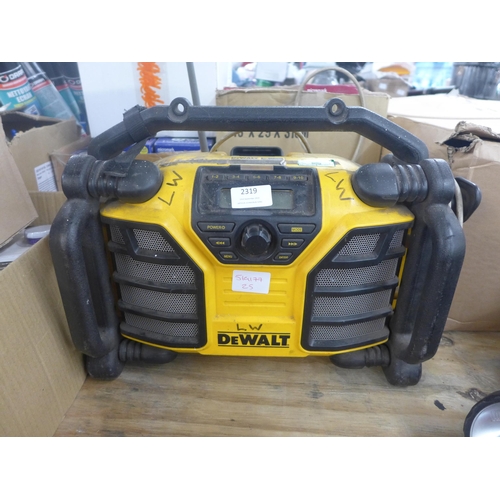 2319 - A Dewalt 110v site radio (DCR017) and inspector light