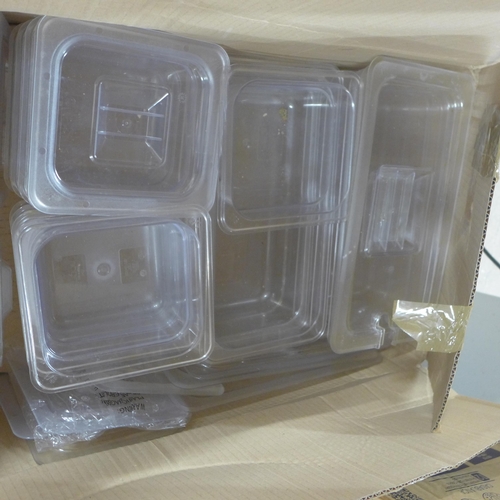 2416 - Catering storage containers