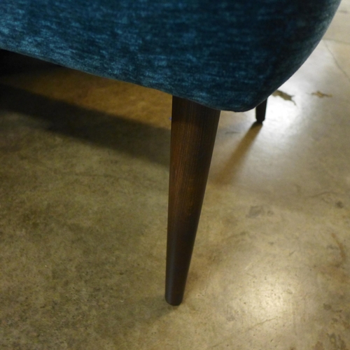 1319 - A teal crushed velvet upholstered shell back side chair