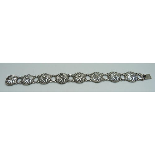 1062 - A Danish Arts and Crafts silver bracelet, marked Danecraft C. Ruopoli Sterling