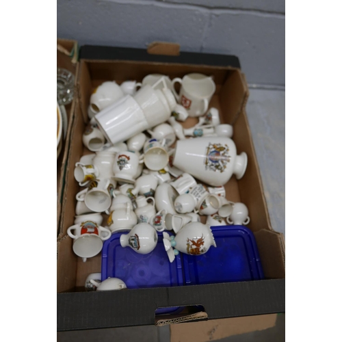 1088 - A box of crested china, mainly W. H. Goss including a large Falkland Islands vase **PLEASE NOTE THIS... 