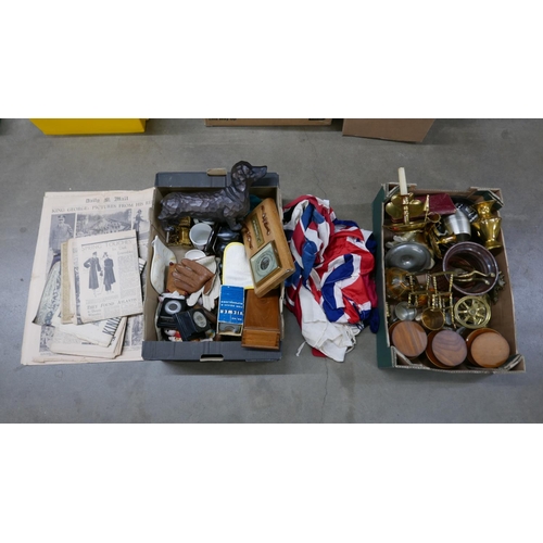 1091 - Assorted items; brassware, Hornsea storage jars, decorative items, etc. **PLEASE NOTE THIS LOT IS NO... 