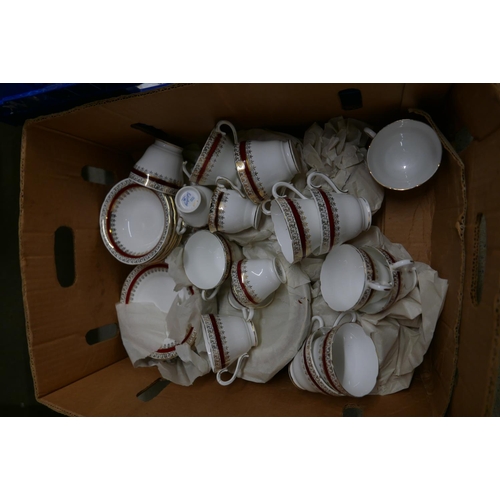 1108 - Salisbury Sarum tea and dinner wares, (two boxes) **PLEASE NOTE THIS LOT IS NOT ELIGIBLE FOR POSTING... 