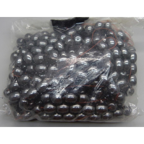 648 - Approximately 340 hematite beads