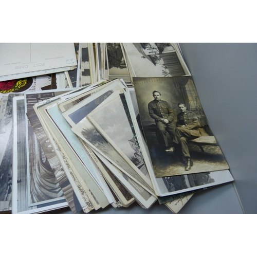 664 - Approximately 300 Edwardian postcards including military