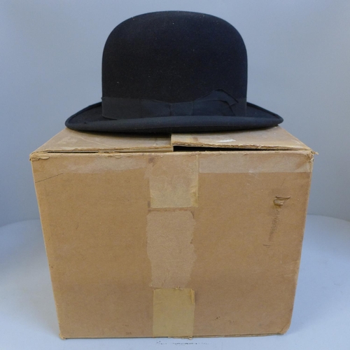 756 - An early 20th Century Gieves Ltd of London bowler hat, boxed