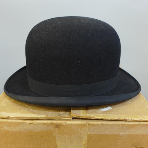 756 - An early 20th Century Gieves Ltd of London bowler hat, boxed