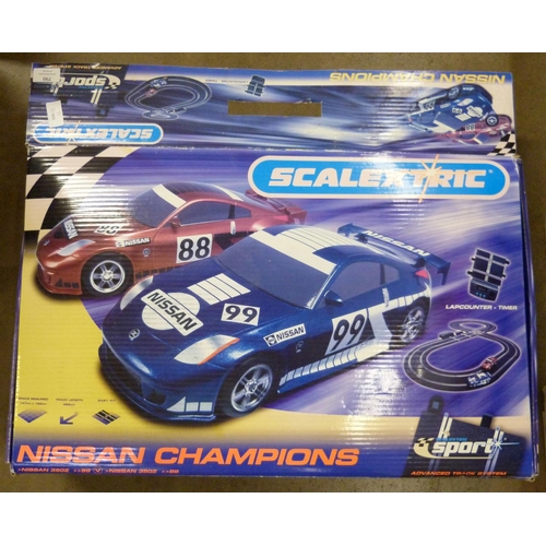 790 - A Scalextric Nissan Champions set