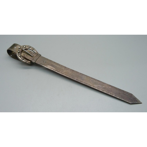 847 - A Christian Dior letter opener, 24cm