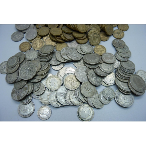 856 - A collection of 1920 to 1946 silver coinage, 636g, also a collection of 3d coins and other coins