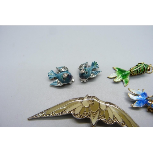 950 - Two pairs of articulated fish earrings, a pair of enamelled bird clip-on earrings and an enamelled b... 