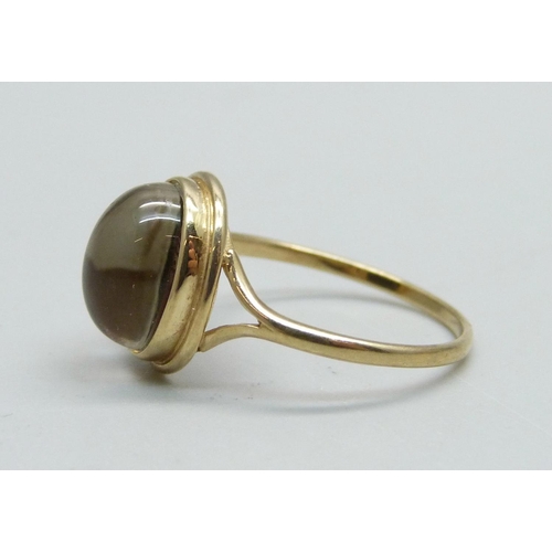 969 - A 9ct gold and cabochon ring, 1.5g, M