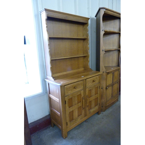 206 - An oak dresser