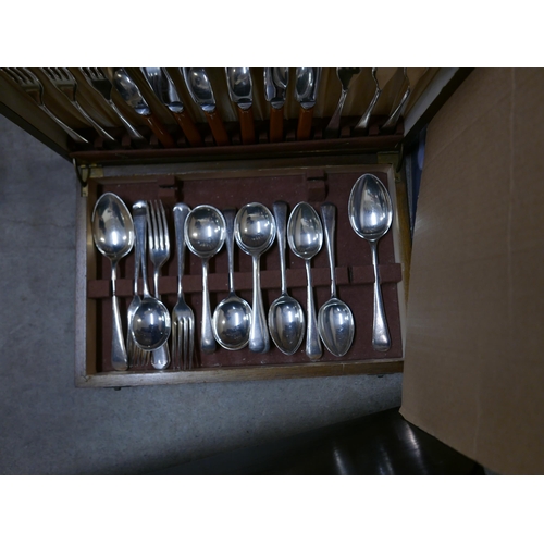 365 - Two cased cutlery sets, other cutlery sets, kitchenalia, etc.