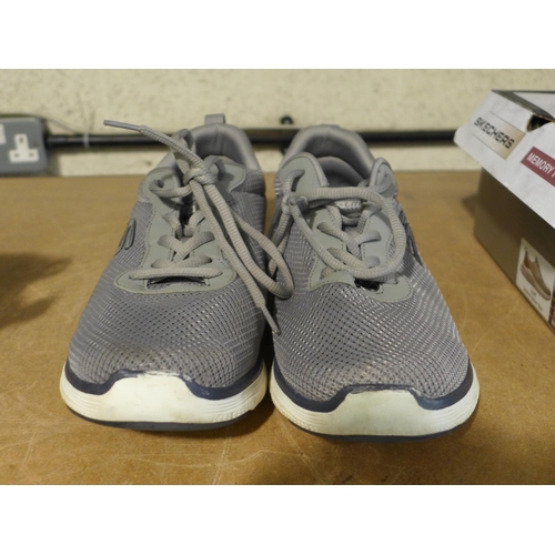 3004 - Men's grey Skechers - UK size 10 * this lot is subject to VAT