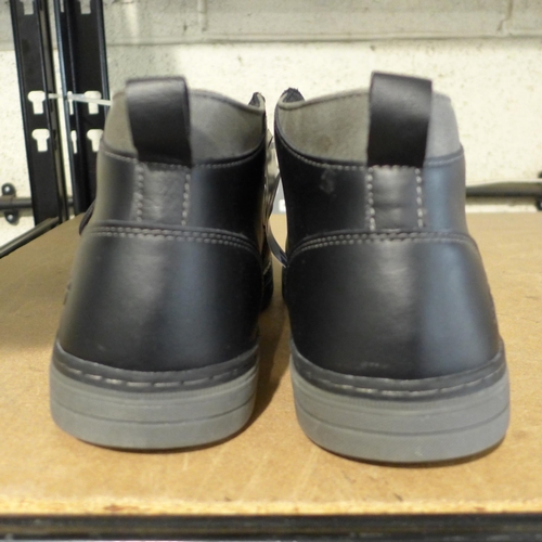 3005 - Men's black Skechers boots - UK size 12 * this lot is subject to VAT