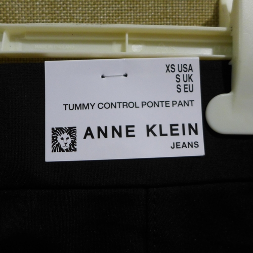 3016 - Quantity of women's Anne Klein Black smart trousers - mixed sizes * this lot is subject to VAT