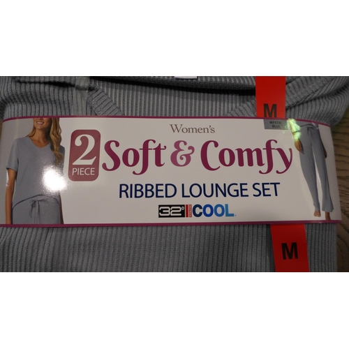 3043 - Assorted women's 32°C ribbed lounge sets - mixed colours and sizes * this lot is subject to VAT