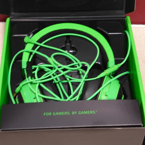 3092 - Razer Kraken Green Gaming Headset           (303-120) * This lot is subject to VAT