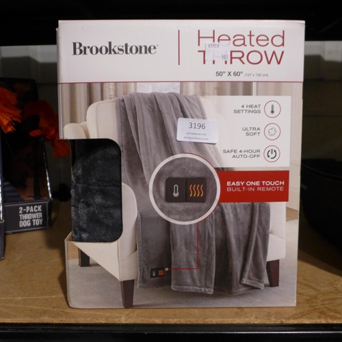 3196 - Brookstone Heated Throw (50x60