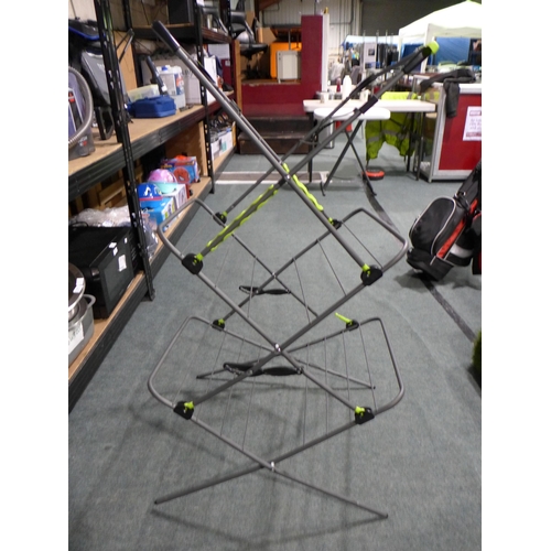 3229 - Minky Ergo 3 Tier Airer (303-123) * This lot is subject to VAT