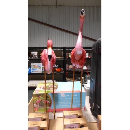 3247A - Metal Bright Pink Flamingos (303-38) * This lot is subject to VAT