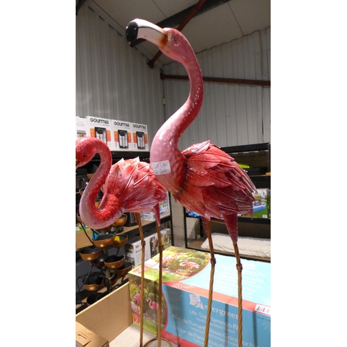 3247A - Metal Bright Pink Flamingos (303-38) * This lot is subject to VAT