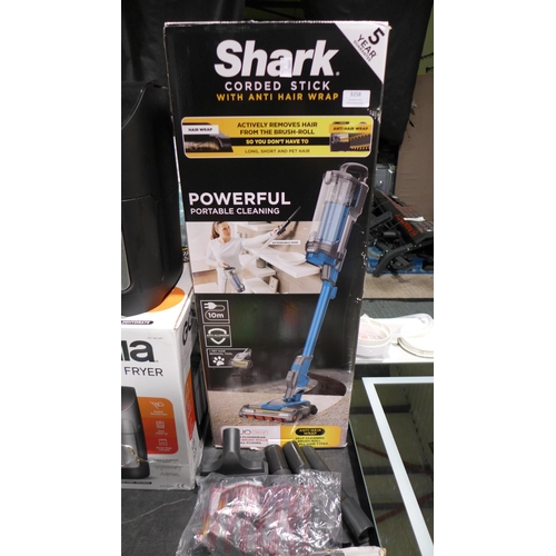 3258 - Shark Corded Stick Vacuum Cleaner - model:- HZ400UKT, original RRP £149.99 + VAT (303-319) * This lo... 