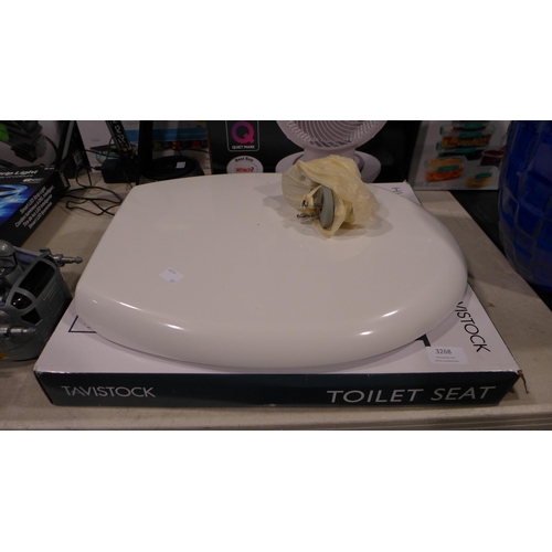 3268 - Hush  Soft  Close Toilet Seat and Roper Rhodes Toilet Seat Secure Fix  (303-82,100) * This lot is su... 