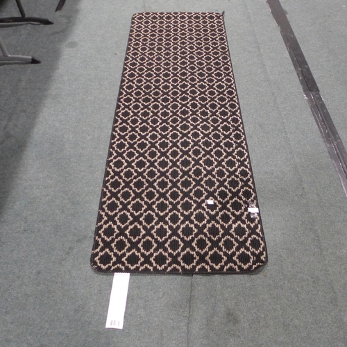 3286 - Two Mixed Patterned Multy Floor Runners  (303-107,108) * This lot is subject to VAT