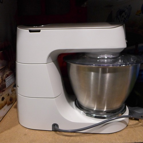 3221 - Kenwood Titanium Chef Baker White Stand Mixer, original RRP £316.66 + VAT (303-9) * This lot is subj... 