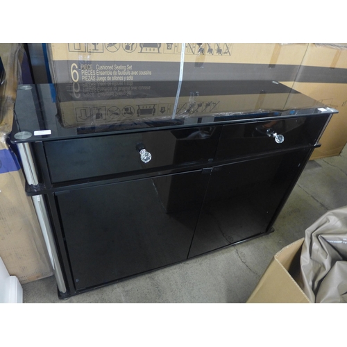 1583 - A black high gloss sideboard and two drawer chest