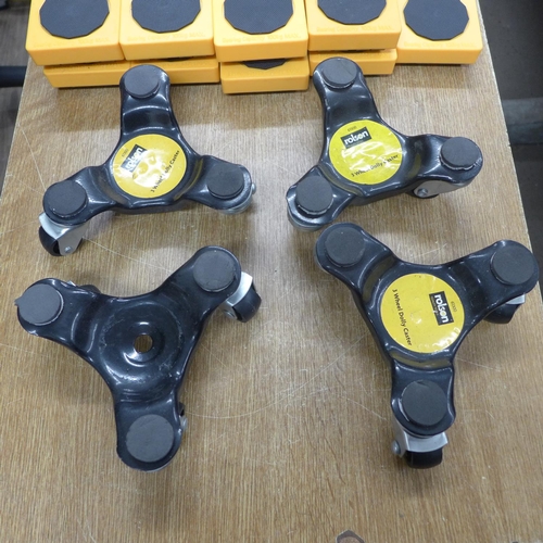 2010 - A box of assorted castors