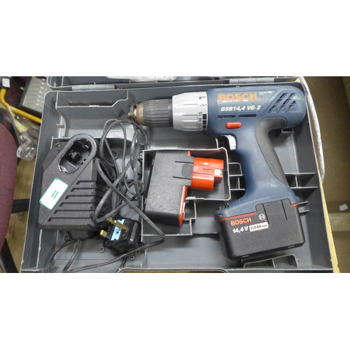 2012 - Black and decker paint sprayer with Bosch drill (gsb14,4 ve2)