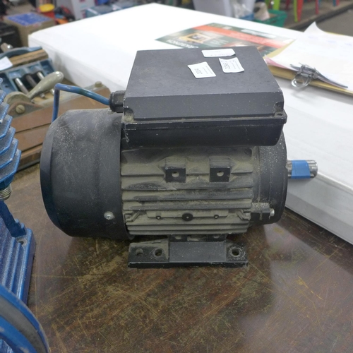 2034 - A compressor pump and 240v motor